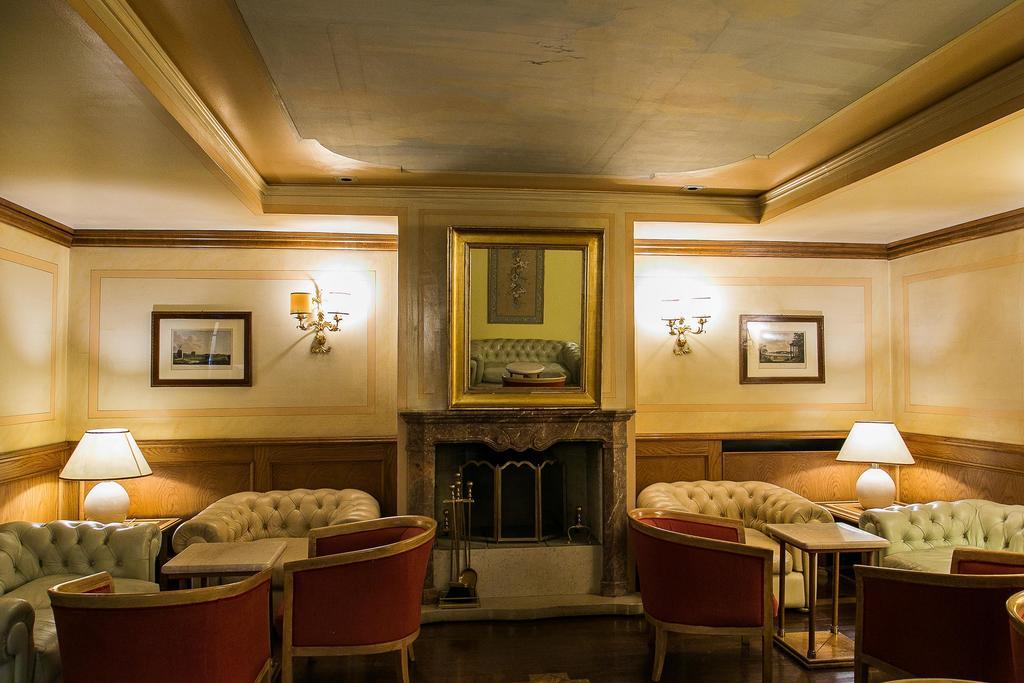 Hotel Posta R.T.A. Мадонна-ді-Кампільйо Екстер'єр фото