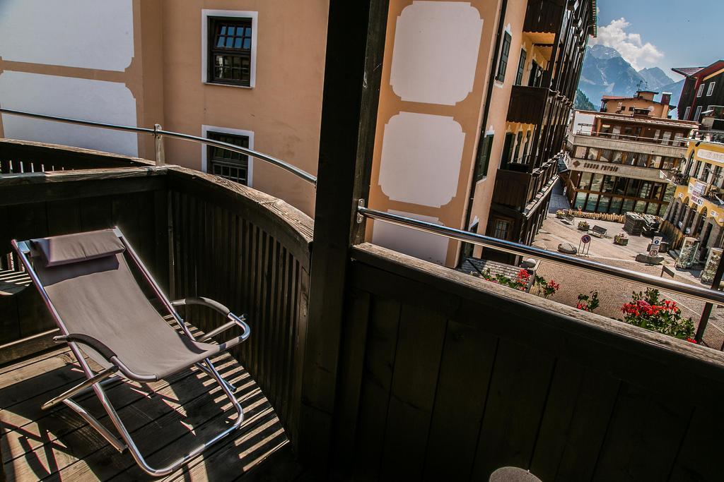 Hotel Posta R.T.A. Мадонна-ді-Кампільйо Екстер'єр фото