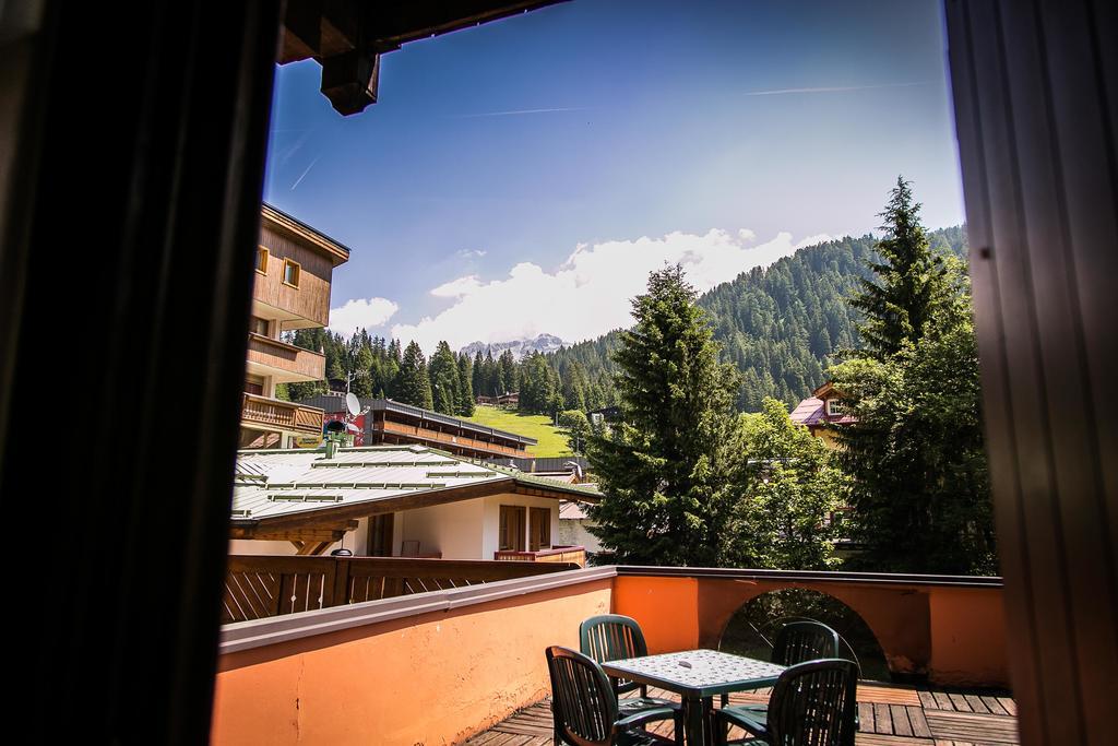 Hotel Posta R.T.A. Мадонна-ді-Кампільйо Екстер'єр фото