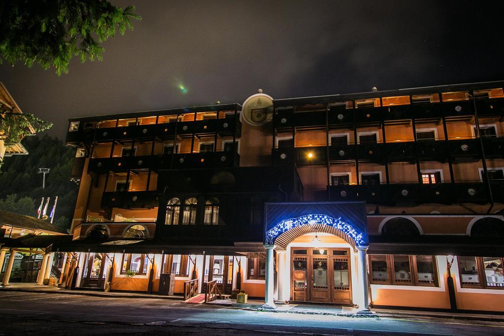 Hotel Posta R.T.A. Мадонна-ді-Кампільйо Екстер'єр фото